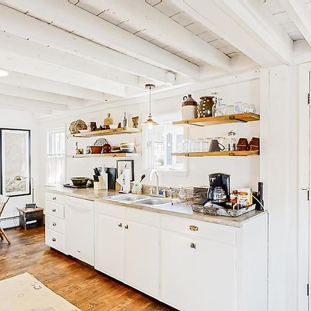 Mill Cove Cottage Бутбей Харбър Екстериор снимка